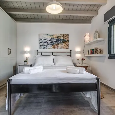 Luxury House By Corfuescapes バルバティ